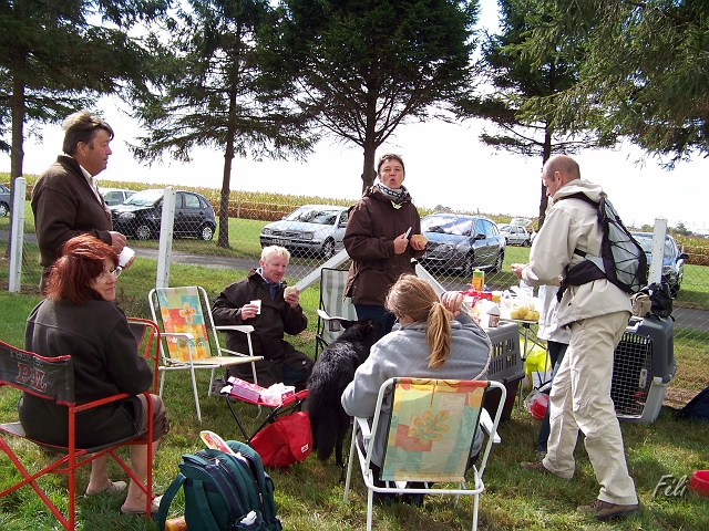100_7204.JPG - Attention Rachel tiens un couteau !